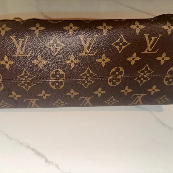 🔥🔥GRACEFUL PM AUTHENTIC BRAND NEW LOUIS VUITTON WITH DUST BAG! - Picture 7 of 12